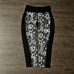 XS printed workout leggings